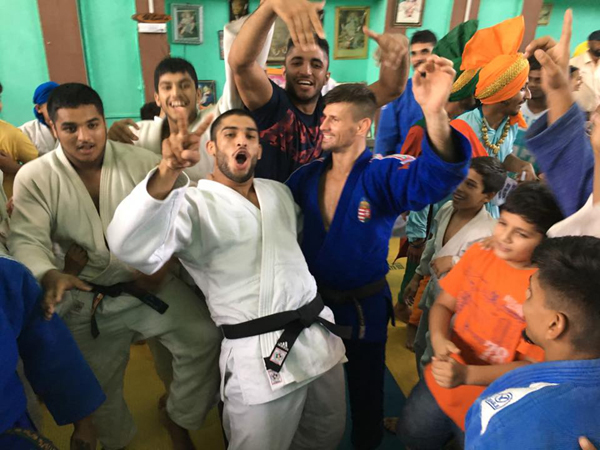 A Selfie... Mr. Miklos with Gurdaspur Judokas
